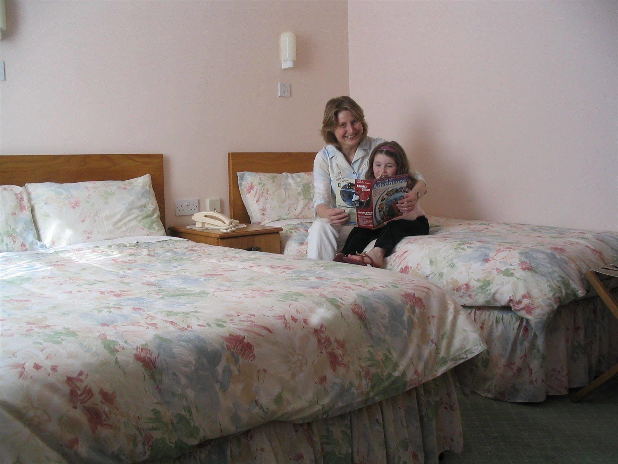 Rathbaun Hotel Lisdoonvarna Dış mekan fotoğraf